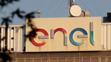  Críticas a CEO de Enel por comparar Chile con EEUU por extensos cortes de luz  