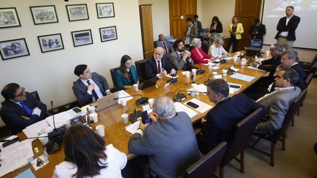 Comisión mixta despacha ley antiterrorista que incluye interceptación telefónica