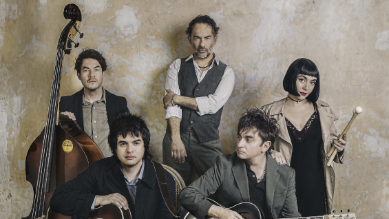Los Bunkers agotan 15 fechas de su gira acústica y suman nuevos shows Los Bunkers agotan 15 fechas de su gira acústica y suman nuevos shows