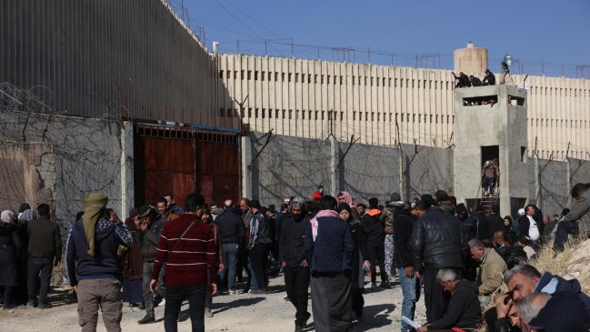 Hallaron decenas de cadáveres en prisión siria conocida por torturas