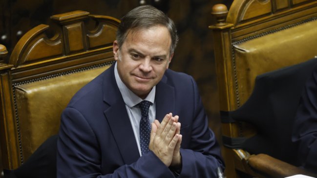 Matías Walker emplazó a Milad: Cada vez que hacemos cambios, nos amenazan con la desafiliación FIFA