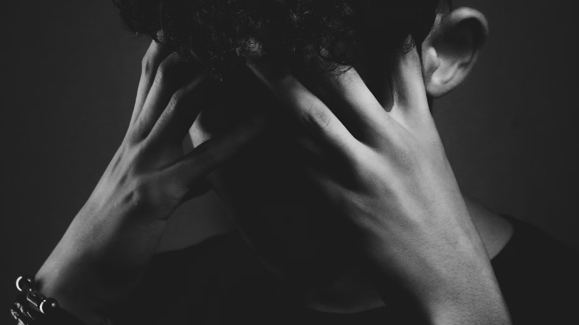 Latinobarómetro: Los chilenos son los más pesimistas en economía y los que más temen ser asaltados