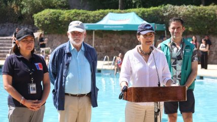   Ministros de Salud y Vivienda encabezaron apertura de piscina Tupahue 