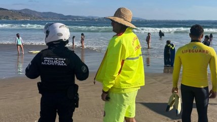   Bañista borracho fue detenido por no respetar alerta de marejadas en Viña del Mar 