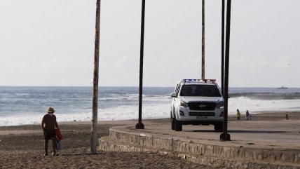  Iquique: Hombre murió ahogado en playa que está bajo alerta por marejadas  