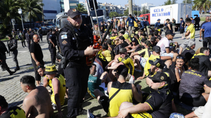   Cancillería de Uruguay recibió a familiares de hinchas de Peñarol detenidos en Brasil 