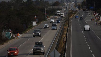   Menos de lo previsto: 600 mil vehículos salieron de la RM este Año Nuevo 