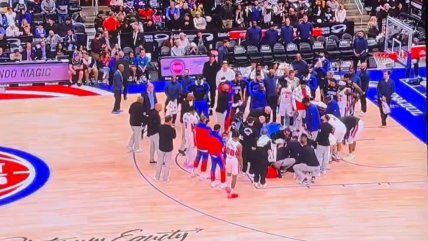   [VIDEO] Juegos de los Pistons sufrió dura lesión y sus compañeros terminaron entre lágrimas 