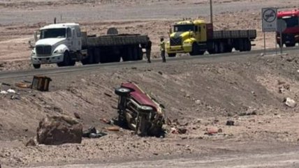   Choque entre camioneta y camión de verduras dejó un fallecido en Sierra Gorda 