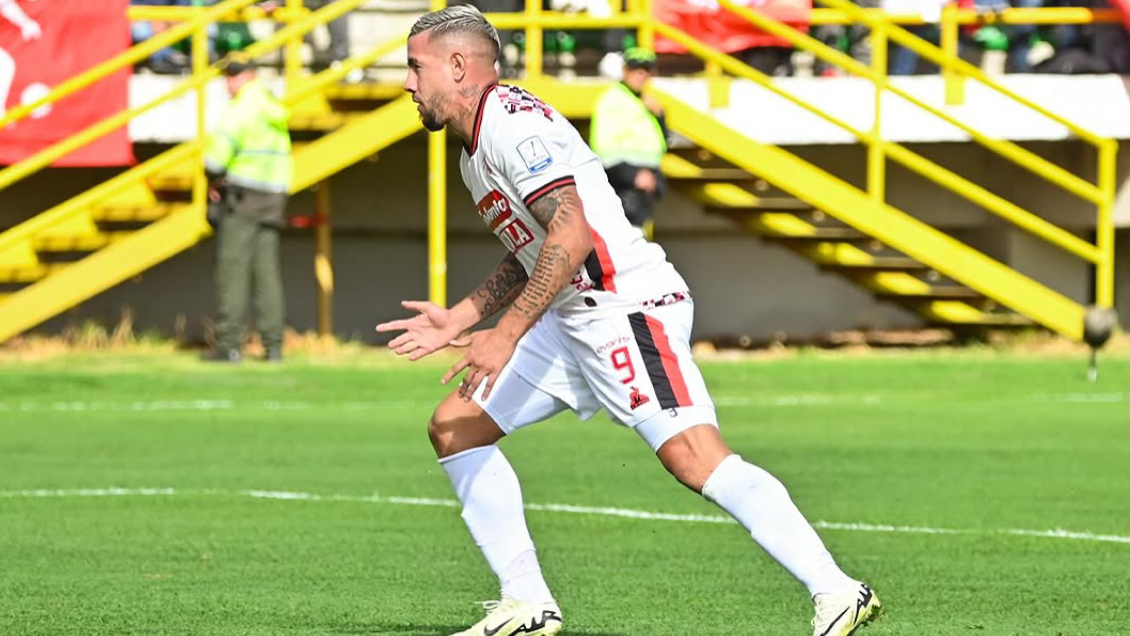 Una opción menos para la U: Rodrigo Holgado se acerca a Atlético Bucaramanga Una opción menos para la U: Rodrigo Holgado se acerca a Atlético Bucaramanga