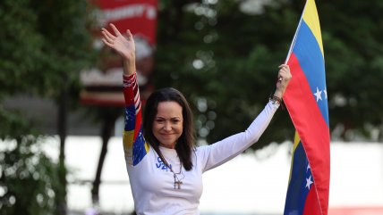  Machado reaparece en una protesta en Caracas tras 133 días de clandestinidad  