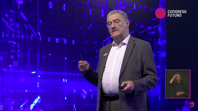 Figura del Congreso Futuro conoció la cara fea de Santiago