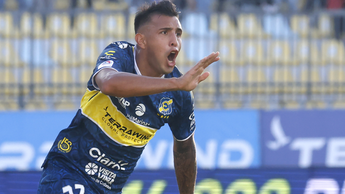 Rodrigo Contreras se acerca al fútbol colombiano Rodrigo Contreras se acerca al fútbol colombiano