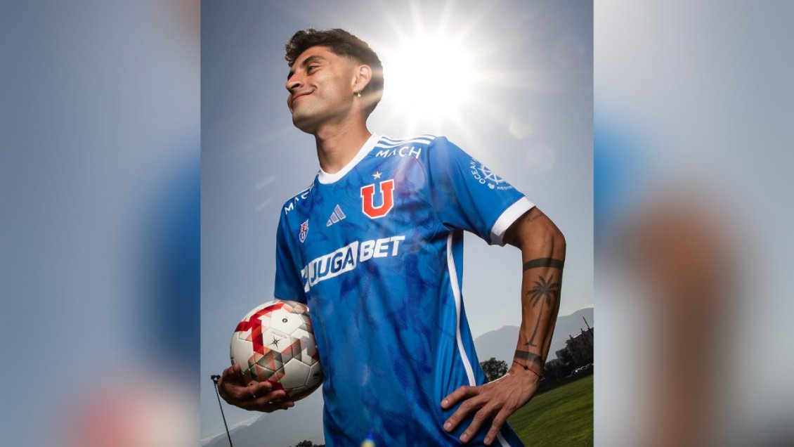 Javier Altamirano y su meta en la U: Todo jugador se ilusiona con estar en la selección Javier Altamirano y su meta en la U: Todo jugador se ilusiona con estar en la selección