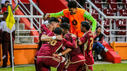   Sudamericano Sub 20: Venezuela goleó a Perú y tomó el liderato en el grupo de Chile 