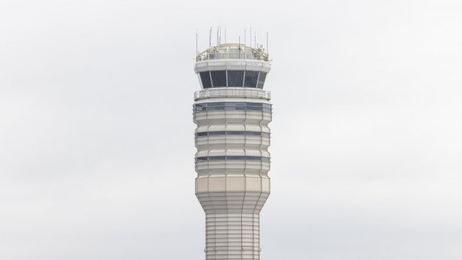 ¿Por que sólo había un controlador al momento de la tragedia aérea en Washington?