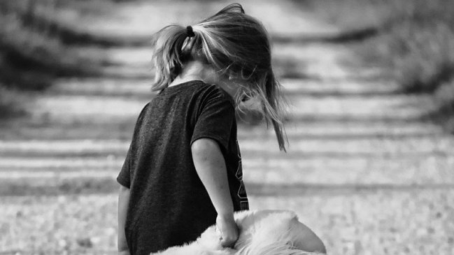 Sólo tres niños son beneficiarios de la pensión a huérfanos por Covid en Chile