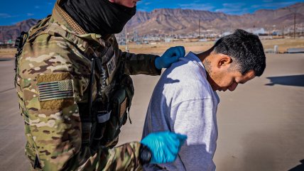  Casa Blanca: Migrantes enviados a Guantánamo eran del Tren de Aragua  