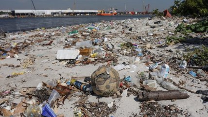   Islote con 80 toneladas de basura evidencia un drama sanitario en Río de Janeiro 