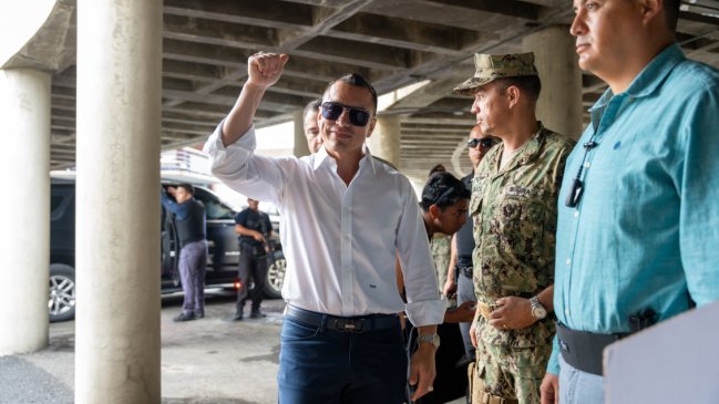 Ecuador: Boca de urna da un posible triunfo en primera vuelta a Noboa