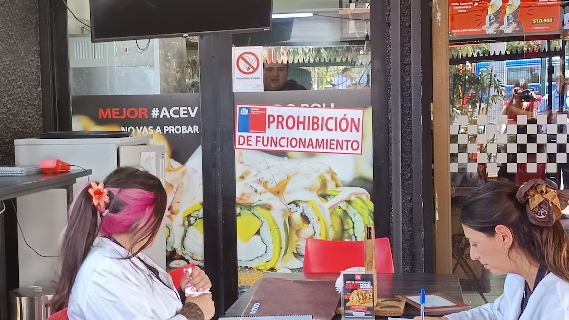 Más de 40 intoxicados por consumo de sushi en mal estado en Lo Barnechea