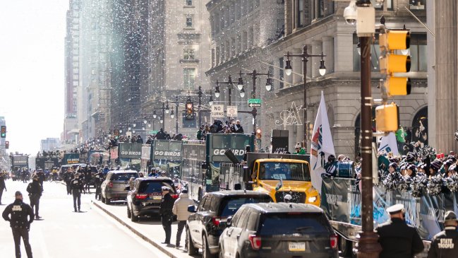 Dos personas fueron heridas por tiroteo en desfile de la victoria de Philadelphia Eagles
