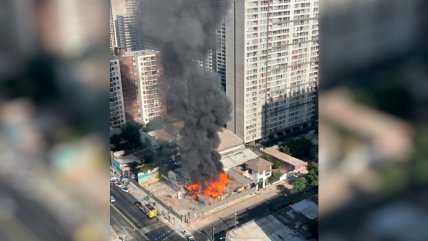   Incendio afecta a un inmueble en plena Alameda 