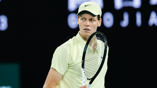 Jannik Sinner aceptó una suspensión de tres meses por dopaje