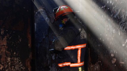  Incendio consumió tres casas en Puente Alto  