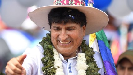  Evo Morales anuncia su candidatura presidencial  