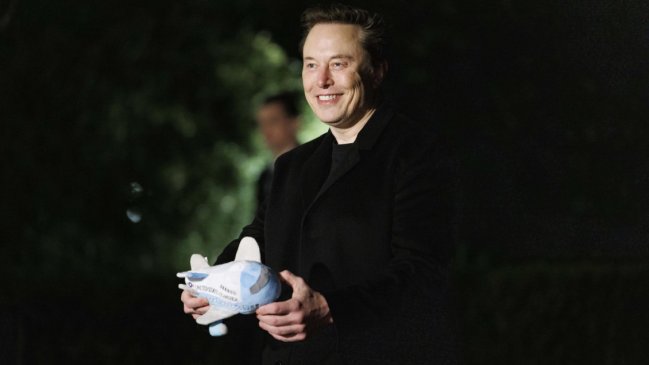 Elon Musk anunció el nacimiento de su hijo número catorce