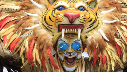   Derroche de color, ingenio y música en el primer día del Carnaval de Barranquilla 