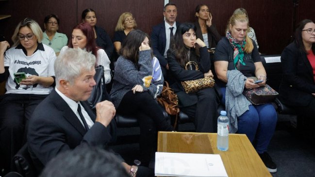 Foto inédita de Maradona en su lecho de muerte fue mostrada en el juicio
