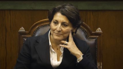   Ministra reitera llamado a vacunarse: 