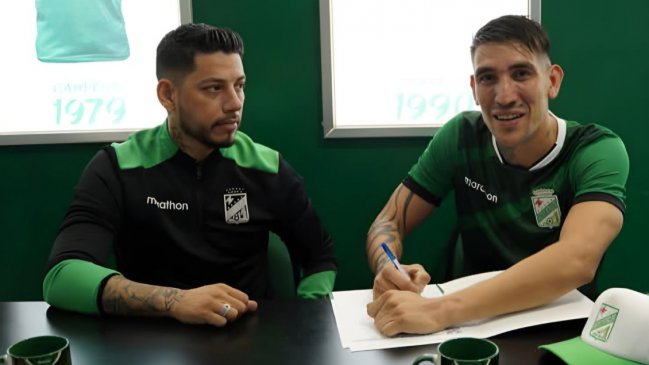 Ricardo Centurión llegó a Bolivia para firmar en Oriente Petrolero