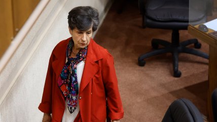   Espinoza: No sería justo que Isabel Allende termine su carrera así 