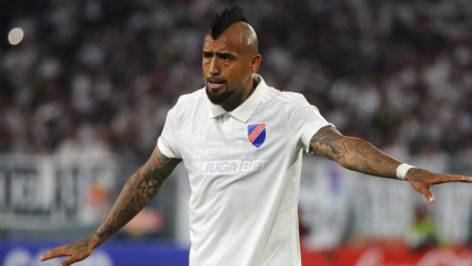   Vidal y sus condolencias por muerte de dos hinchas: Se que seguirán alentando desde el cielo 