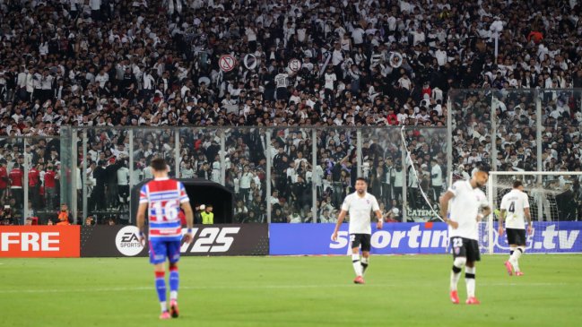 Conmebol dio a conocer duro castigo contra Colo Colo por incidentes ante Fortaleza en la Libertadores