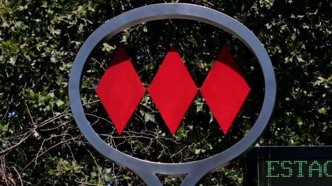 CNC llama a conformar un plan para erradicar el comercio ilegal del Metro