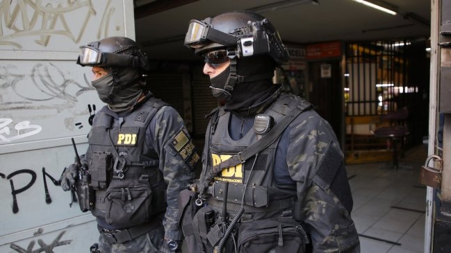 PDI allanó cité que operaba como casino clandestino en Estación Central