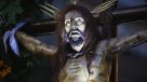Procesión cumplió con histórica tradición: El Cristo de Mayo recorrió las calles del centro de Santiago