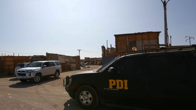 PDI halló cuerpo al interior de maleta en cerro de Arica