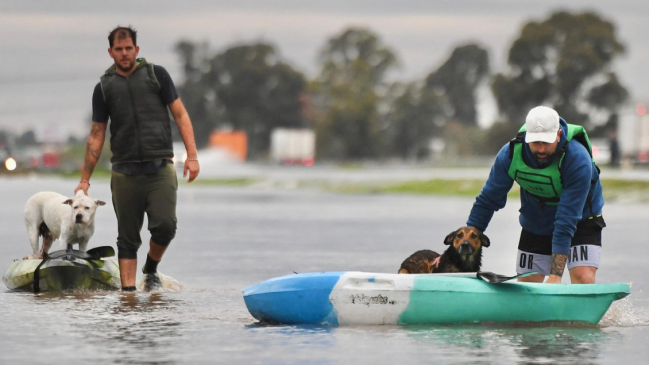 Hay cuatro desaparecidos: Temporal en provincia de Buenos Aires sube a 4.100 los evacuados
