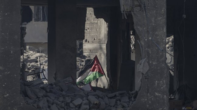 Ignacio Walker: Israel siente que puede actuar con impunidad en Gaza