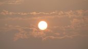 ¿Por qué hace tanto frío en la mañana y calor en la tarde en Santiago?
