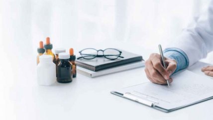  Licencias médicas: Contraloría imparte instrucciones para los sumarios  