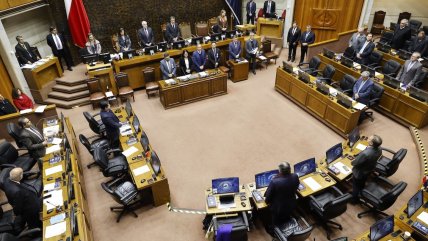   Senado postergó proyecto que fija multa por no votar y reforma al sistema político 