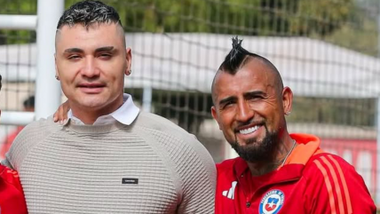   Arturo Vidal encabezó los invitados para jugar en el partido a beneficio de Cristóbal Campos 