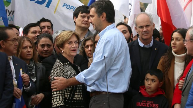 Oficialismo critica