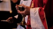 Sacerdote fue apuñalado durante robo en parroquia de Talca